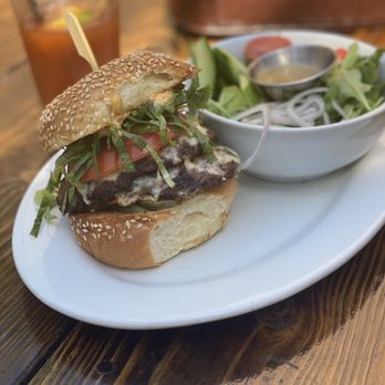 Blind Tiger Pub - Cheese burger w side salad - American Near Me - Charleston, South Carolina Blind Tiger Pub - Cheese burger w side salad - American Near Me - Charleston, South Carolina