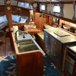 Easy Livin' Sailing Adventures - Interior