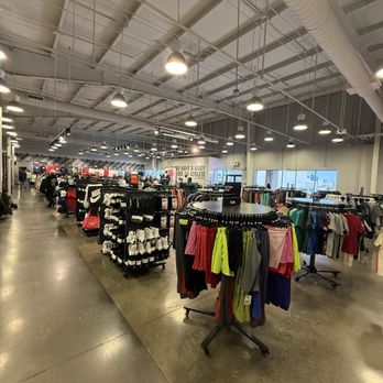 nike williamsburg outlet