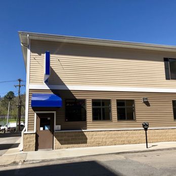 Track's End - a tan building with a blue awning - Breakfast & Brunch Near Me - Williamson, West Virginia