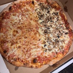 Hubbard Park Pizza - Xtra Cheese, Half plain/ Half sausage & mushrooms. Still doing great things Amen!!! Probably not exactly half tho, still good AF