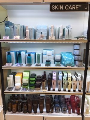 Etude House & Innisfree by null