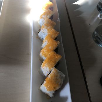 Bali Café - Spicy Tuna Roll - Sushi Bars Near Me - Miami, Florida