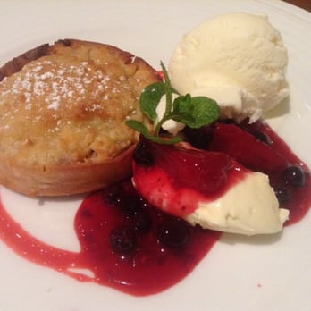 Bayview Eden Melbourne - Apple and rhubarb - Hotels Near Me - Melbourne, VIC