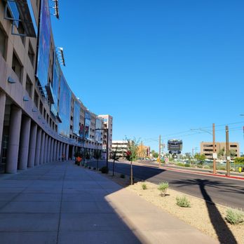 Cold Beers & Cheeseburgers - Burgers Near Me - Phoenix, Arizona