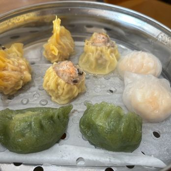 Wei Lai Dim Sum - Combination dimsum platter - Dim Sum Near Me - Pittsburgh, Pennsylvania Wei Lai Dim Sum - Combination dimsum platter - Dim Sum Near Me - Pittsburgh, Pennsylvania
