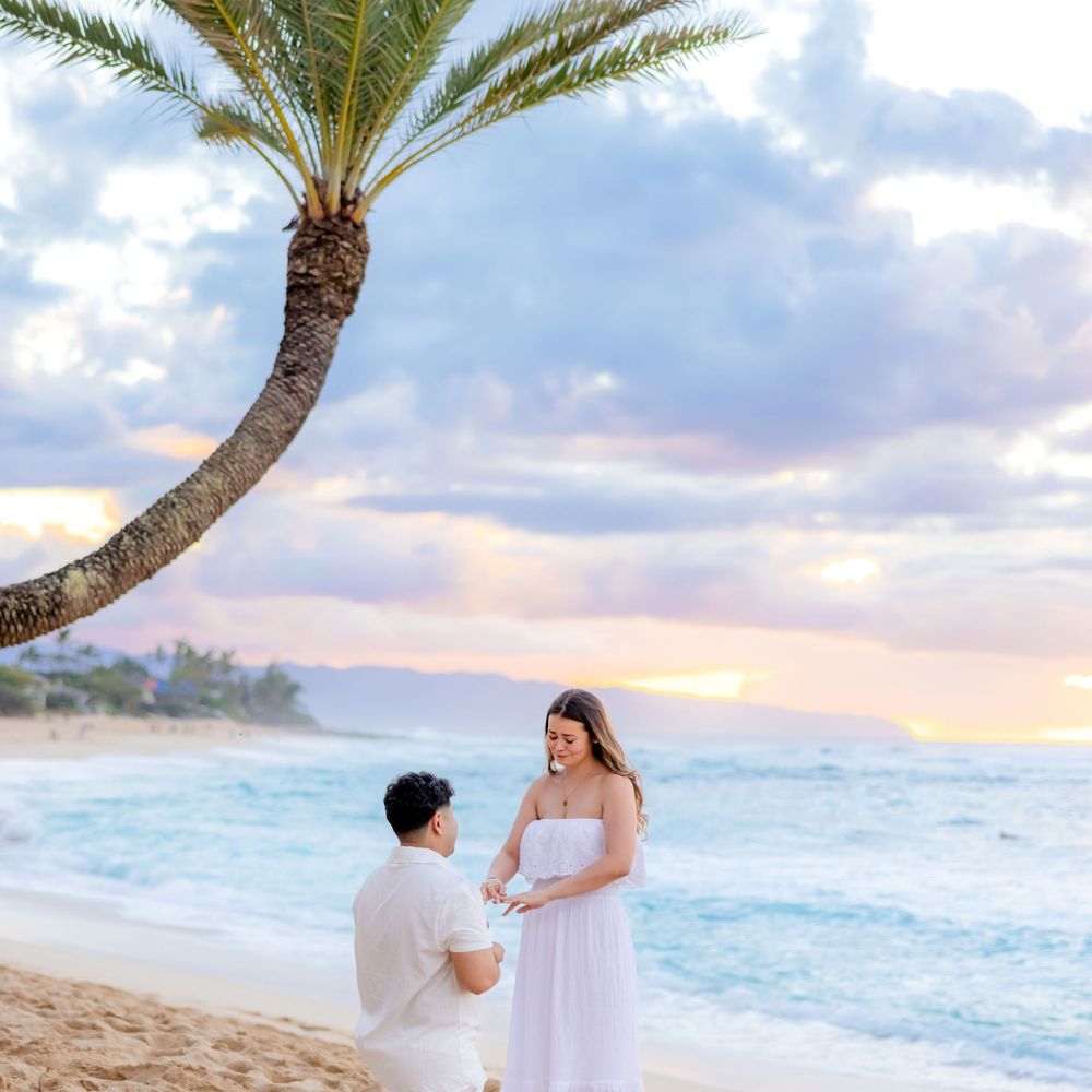 Understated Green Calligraphy and Fern Wedding Invitations, image size:1000x1000