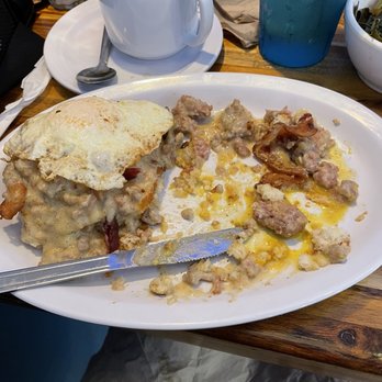 Treylor Park - Diners Near Me - Savannah, Georgia