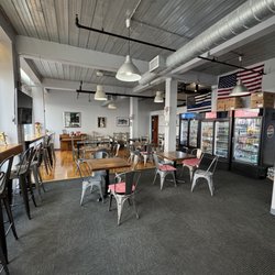 Madeira Cafe - Dining