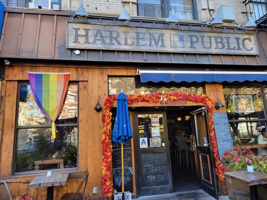 Harlem Public by null