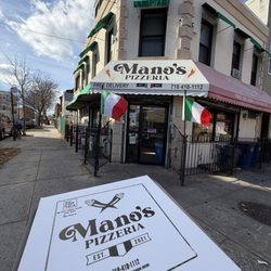Mano’s Pizzeria