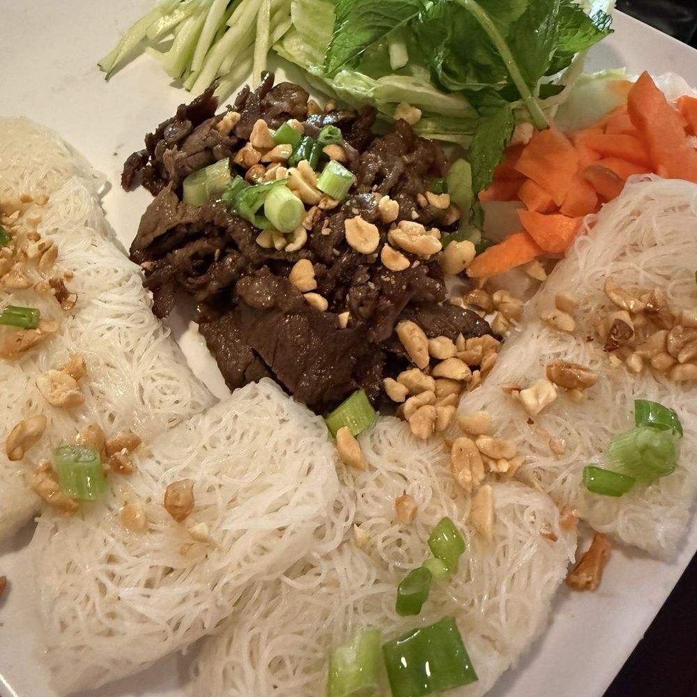Pho Horn's - 30. Steamed Vermicelli - Vietnamese Near Me - Pawtucket, Rhode Island