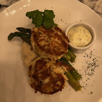 Heirloom - Crab cakes - Wine Bars Near Me - Virginia Beach, Virginia