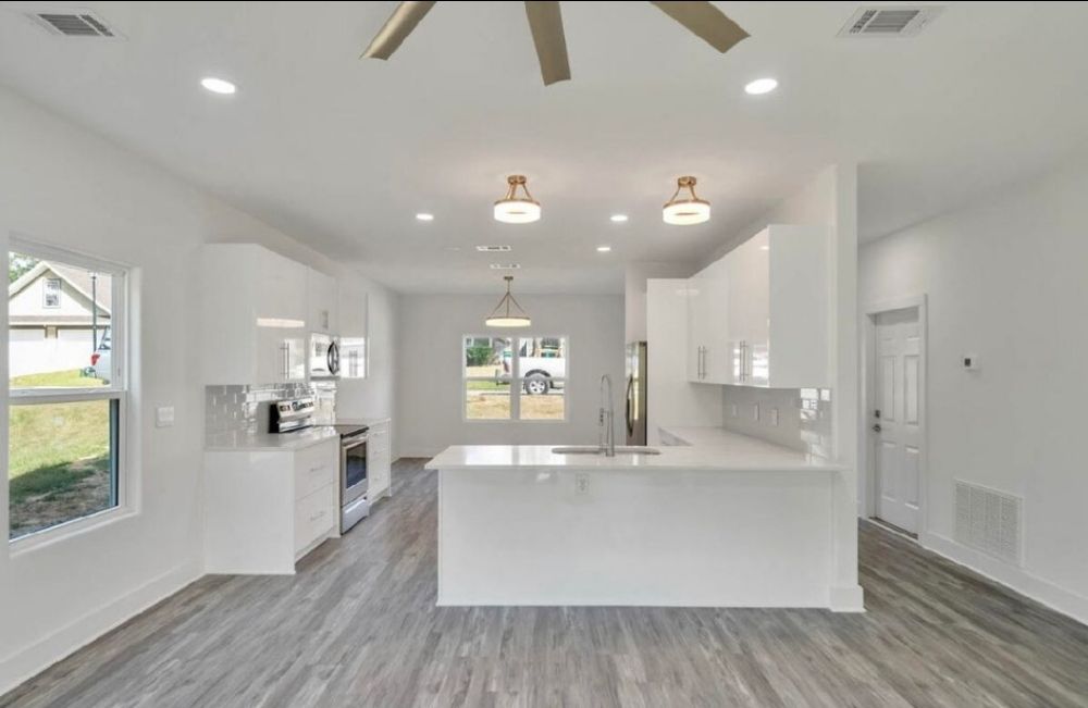 Slide of Southern Excellence Contracting