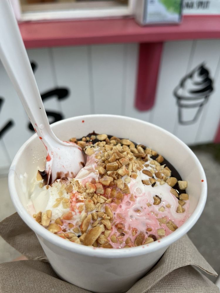 Caddy's Ice Cream Shack Logo