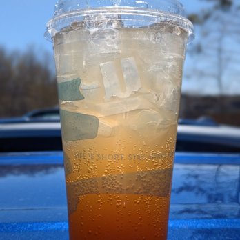 Caribou Coffee - Large sparkling peach black tea - Coffee & Tea Near Me - Eagan, Minnesota Caribou Coffee - Large sparkling peach black tea - Coffee & Tea Near Me - Eagan, Minnesota