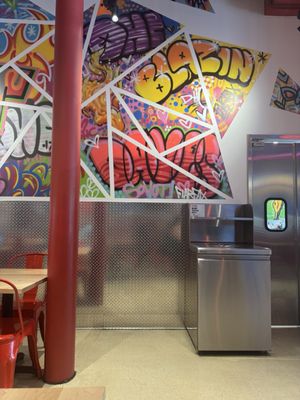 Dave's Hot Chicken by null