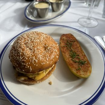 Hudson House - Famous burger: The Cheeseburger - Seafood Near Me - Irving, Texas