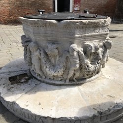 Walks Inside Venice - An old Water Collection System