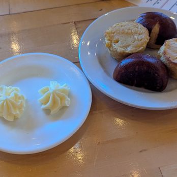 Beelow's Steakhouse - Steakhouses Near Me - Lake Zurich, Illinois