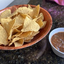 Little Conejo Norte - Amazing roasted tomato salsa