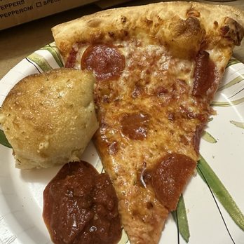 Mike's Pizza and Pub - Pizza Near Me - Largo, Florida Mike's Pizza and Pub - Pizza Near Me - Largo, Florida