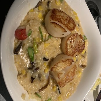 Hershey Grill - Corn and asparagus risotto with seared scallops - American Near Me - Hershey, Pennsylvania