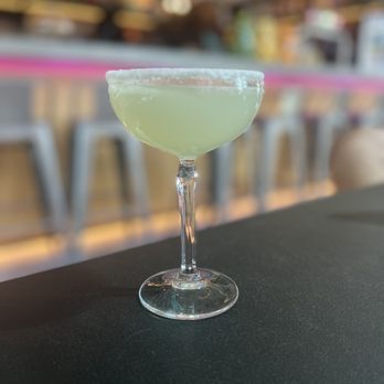 Lobby Bar - Hotel Moxy Lisbon City - Martini was delicious - Restaurants Near Me - Lisbon, 11