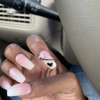 Tip & Toe - Nail Salons Near Me - Louisville, Kentucky