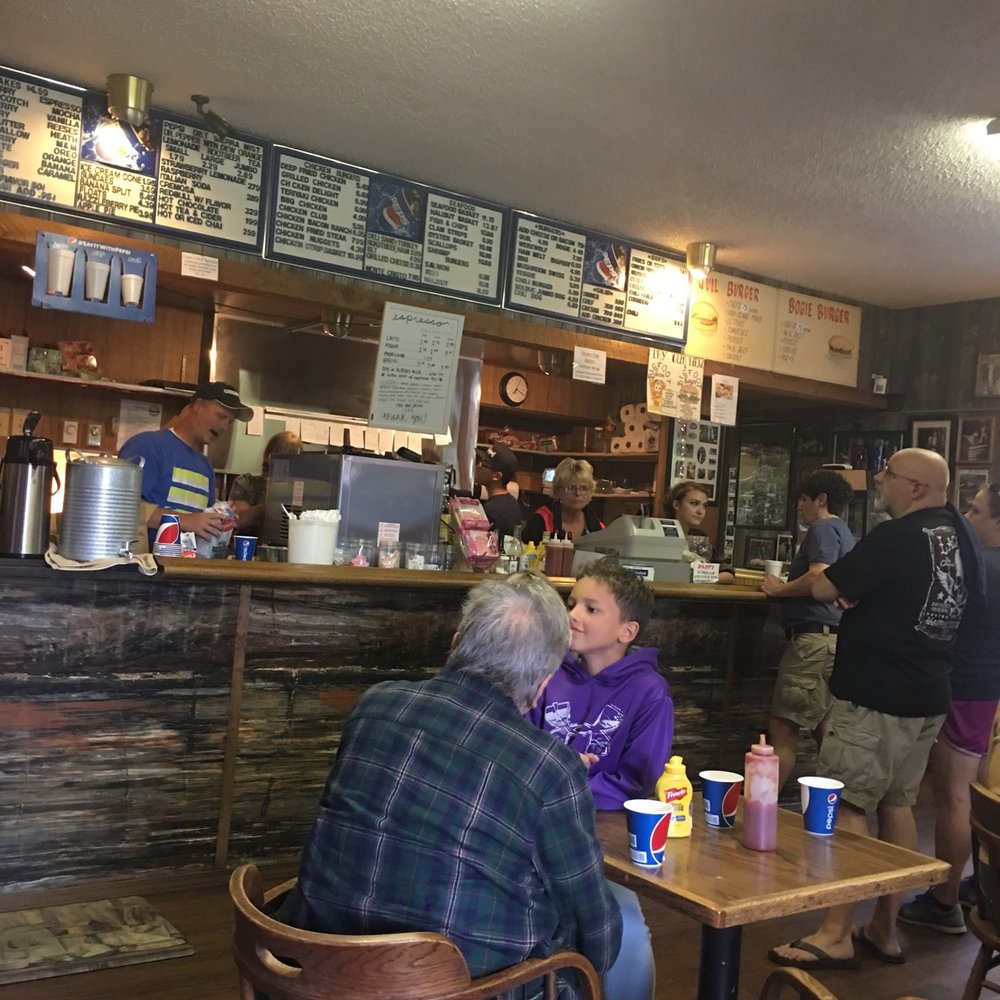 Three Rivers Resort Restaurant - American Near Me - La Push, Washington Three Rivers Resort Restaurant - American Near Me - La Push, Washington