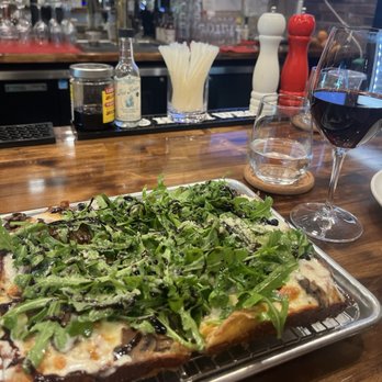 Croccante Artisan Pizza - MUSHROOM PIZZA added arugula and balsamic vinegar - Pizza Near Me - Napa, California