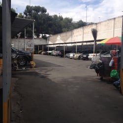 Estacionamiento Público