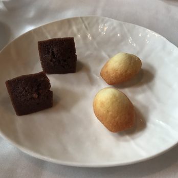 Auberge du Pommier - French Near Me - Toronto, Ontario