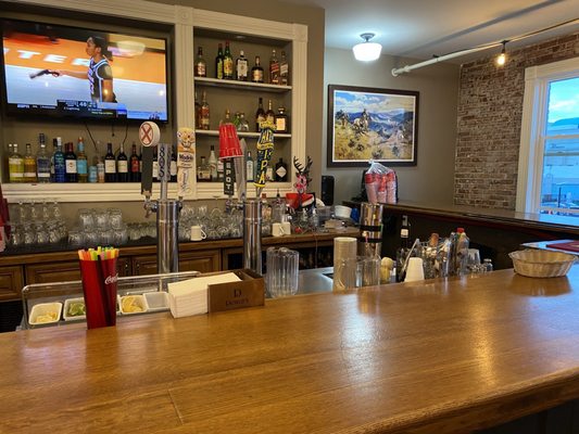 Louis' Basque Corner by null