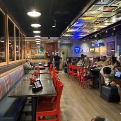 Red Robin Gourmet Burgers and Brews