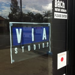 VIA Studios - The singer carries nothing and helps no one.