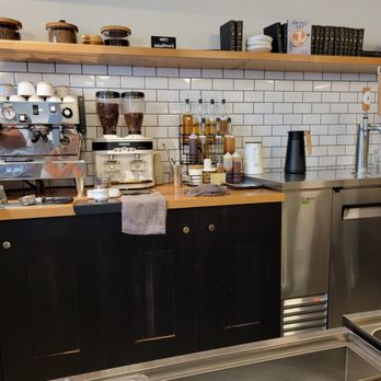 ā café - Hanging out at the bar area for breakfast - Cafes Near Me - Boise, Idaho