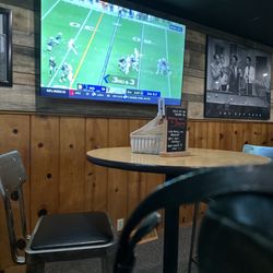 Tony's Bar and Grill - Flat screen TV's to watch the game!