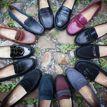 Comfort One Shoes 10 Photos 21 Reviews Shoe Stores 12236