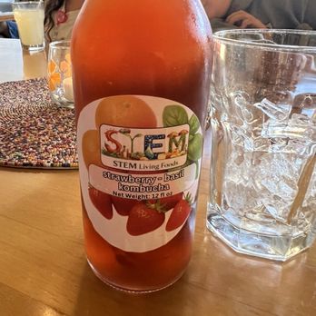 Fungi Foods - Strawberry Kombucha - Vegan Near Me - Oakland, California