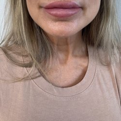 Karina Michèle Permanent Cosmetics - Lip tattoo