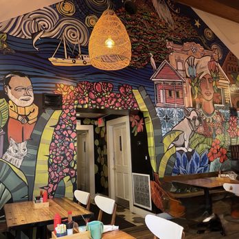 Moondog Cafe & Bakery - Inside dining - Cafes Near Me - Key West, Florida