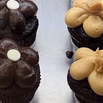 Sugar Bliss - Cupcakes Near Me - Chicago, Illinois Sugar Bliss - Cupcakes Near Me - Chicago, Illinois