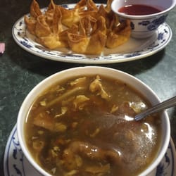 Hunan Garden - Delicious Hot & Sour soup along with Crab Ragoons.