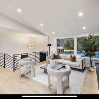 Lane Hardwood Floors - Living room - Flooring Near Me - Shoreline, Washington Lane Hardwood Floors - Living room - Flooring Near Me - Shoreline, Washington