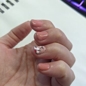FÜMA Nail Bar - Uneven/smudged nail polish. Bad strokes on the design. - Waxing Near Me - Cypress, California FÜMA Nail Bar - Uneven/smudged nail polish. Bad strokes on the design. - Waxing Near Me - Cypress, California