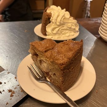 Winkel 43 - With or without whipped cream. - Desserts Near Me - Amsterdam, New Hampshire