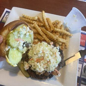 The Haven - Carolina burger no cheese - Lounges Near Me - Johnstown, Pennsylvania
