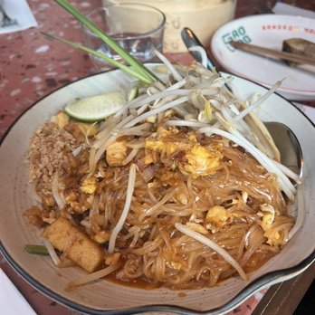 Gao Lhao - Chicken Pad Thai - Thai Near Me - Seattle, Washington Gao Lhao - Chicken Pad Thai - Thai Near Me - Seattle, Washington