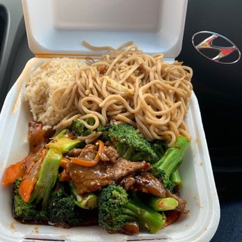 Jade China - Lunch special around 8 bunks beef broccoli chow mein and fried rice - Chinese Near Me - Riverside, California Jade China - Lunch special around 8 bunks beef broccoli chow mein and fried rice - Chinese Near Me - Riverside, California